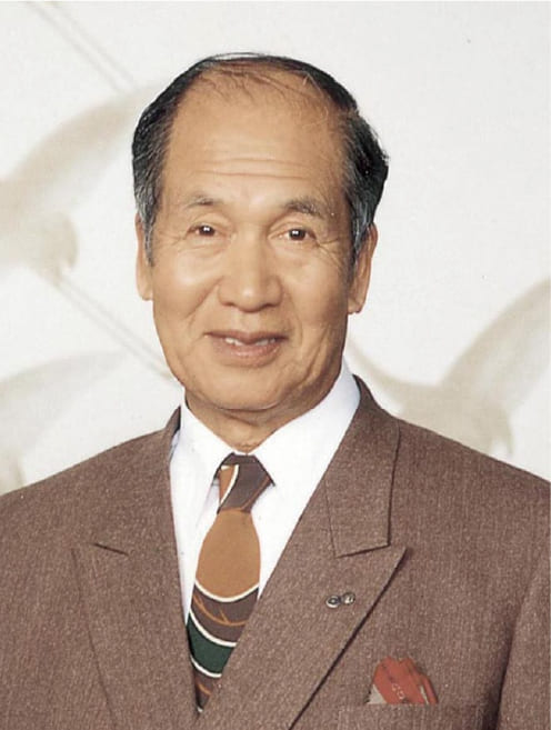 学園創立者  鶴 襄 先生