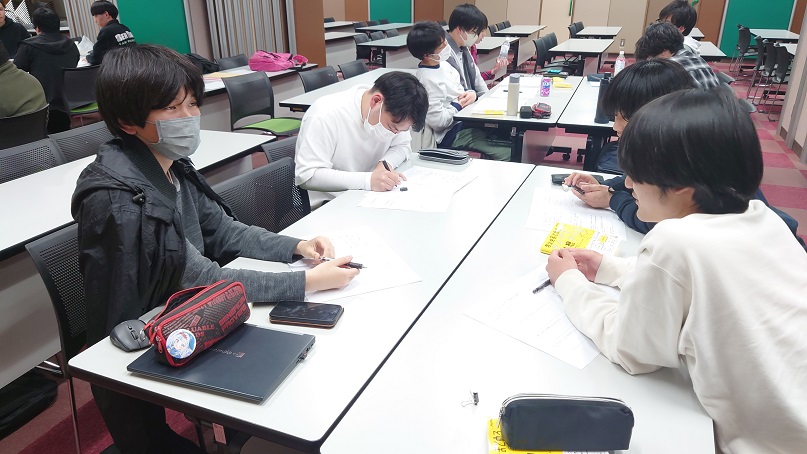 アイデアを形にする力を育てる