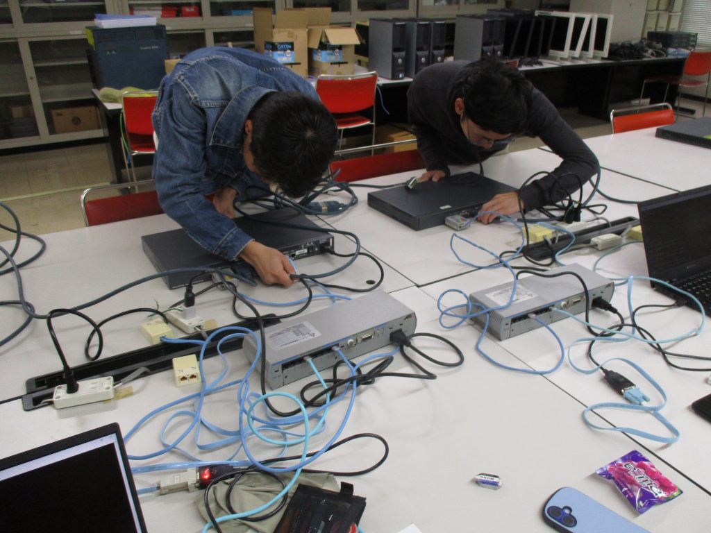 ネットワークはなぜつながるの?